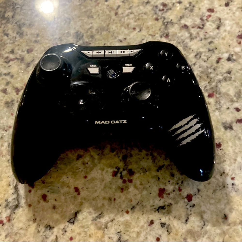 Mad Catz C.T.R.I.R. Bluetooth wireless controller **No Cords** Android Only